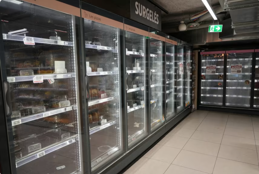 Több száz francia szupermarket hűtőit törték fel, az elkövető egyelőre ismeretlen